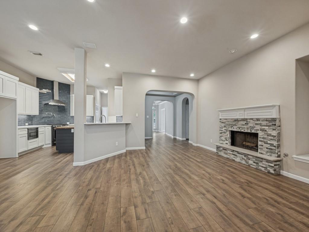 10209 Cantana Court Property Photo 8