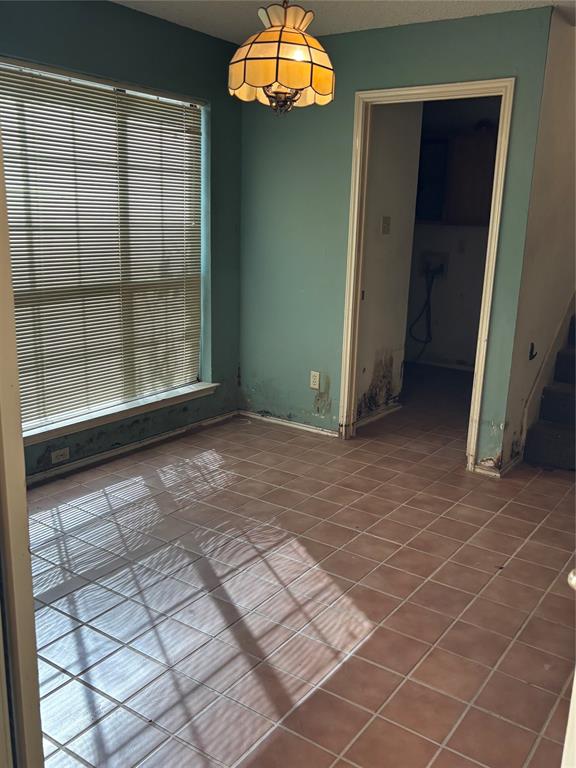 2524 Heatherdale Drive Property Photo 7