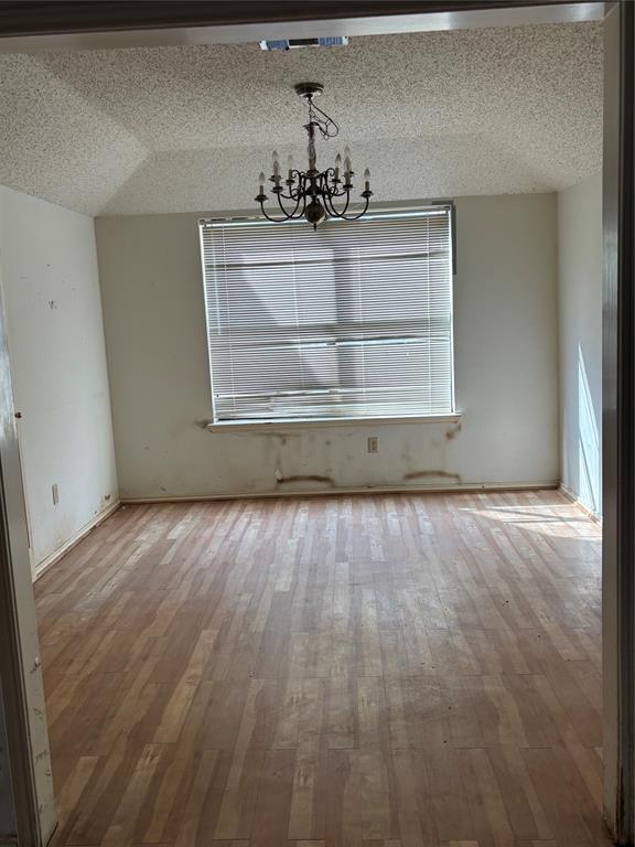 2524 Heatherdale Drive Property Photo 10