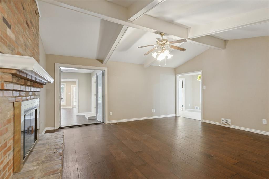 9433 Meadowknoll Drive Property Photo 7