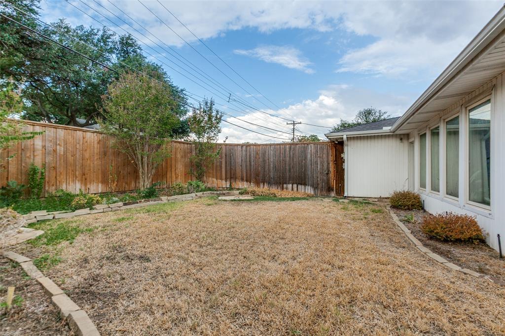 9433 Meadowknoll Drive Property Photo 25