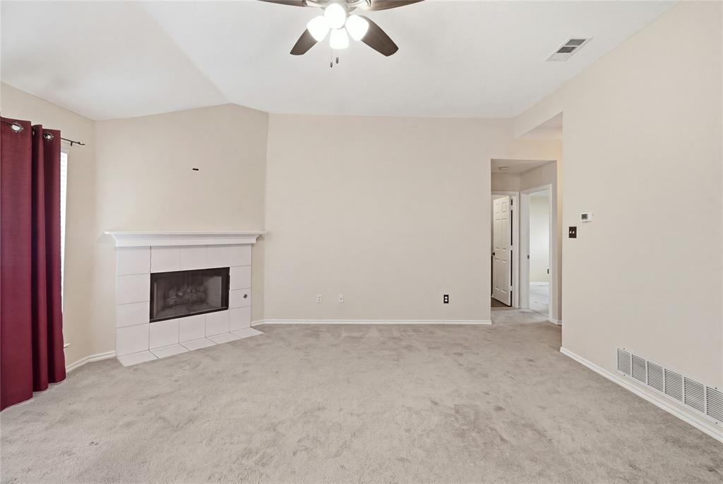 814 Rawlins Drive Property Photo 3