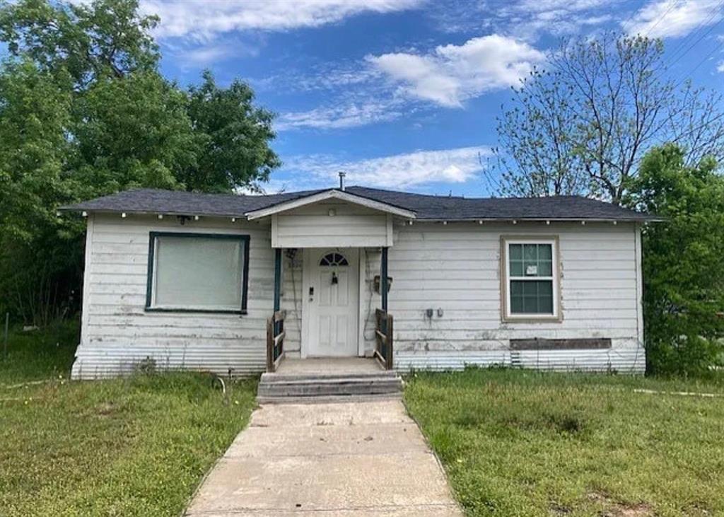 2434 S 9th Street Property Photo 1