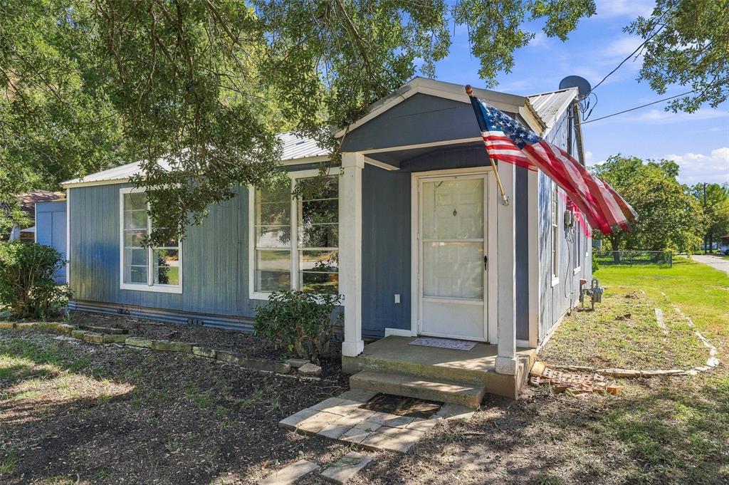 2530 W Elm Street Property Photo 1