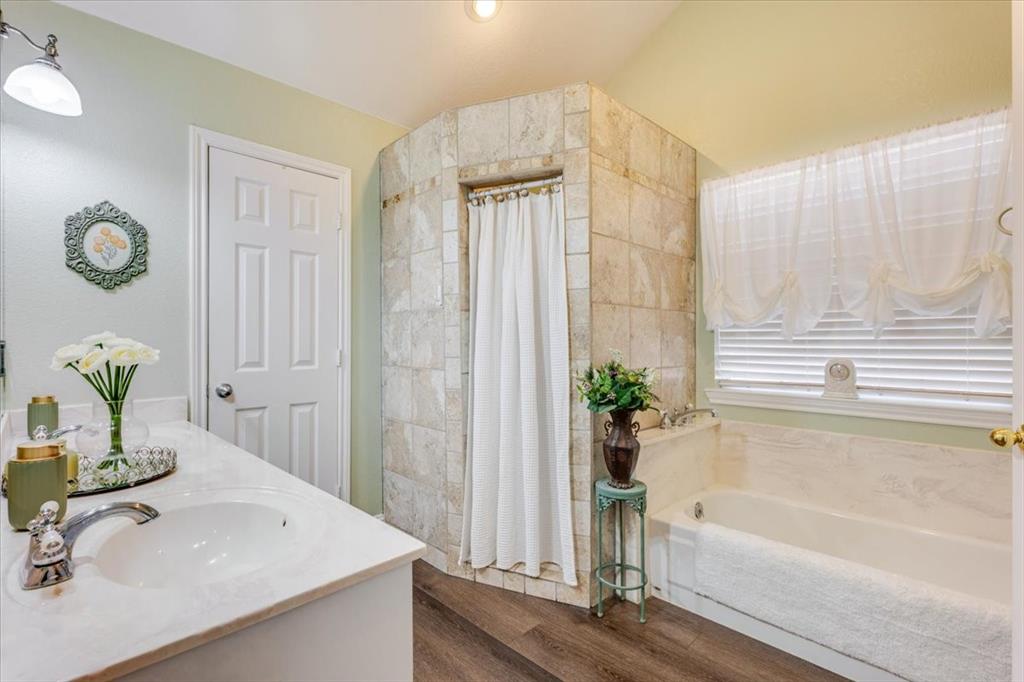 2400 Springfield Road Property Photo 16