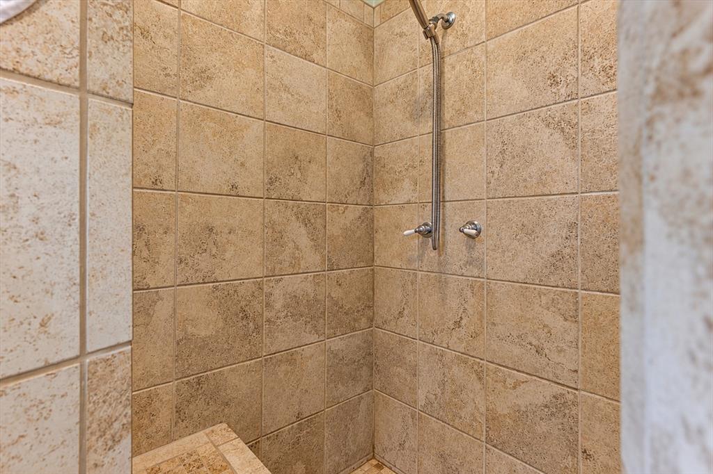 2400 Springfield Road Property Photo 17