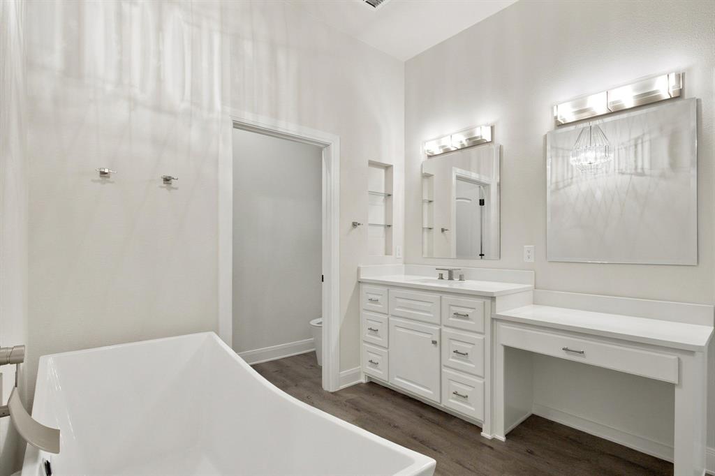 212 Runnymede Way Property Photo 21