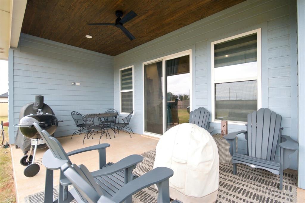 212 Runnymede Way Property Photo 34