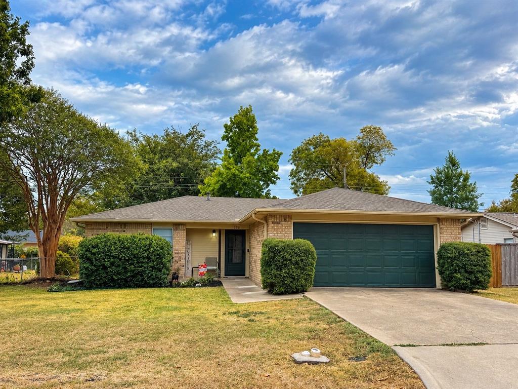 220 Etta Avenue Property Photo 1