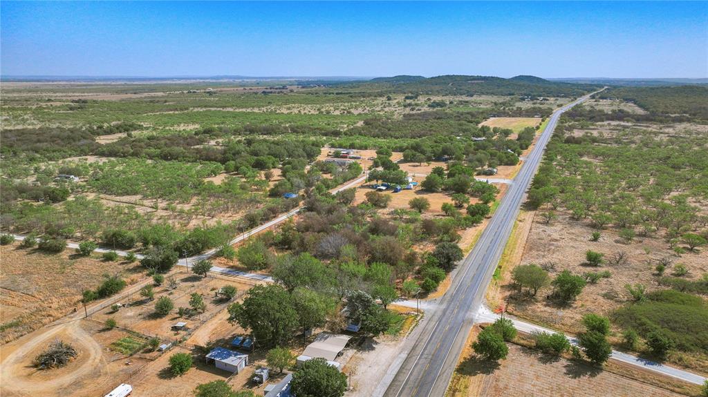 7770 N 114 Highway Property Photo 1
