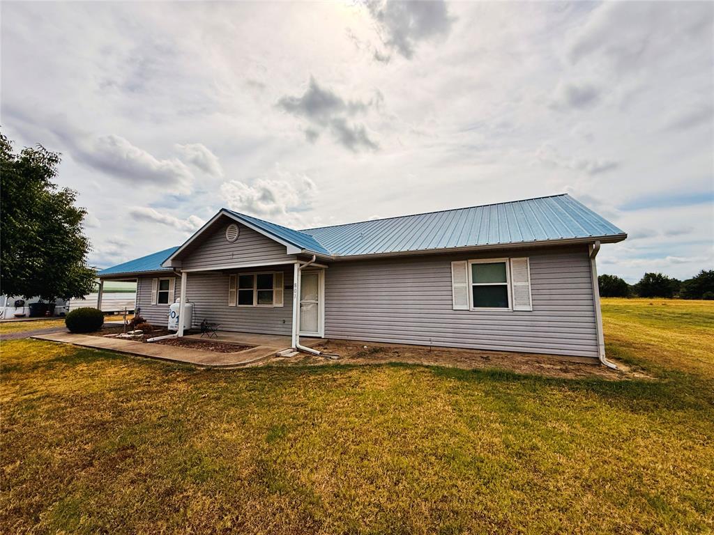 801 County Road 1895 Property Photo 1