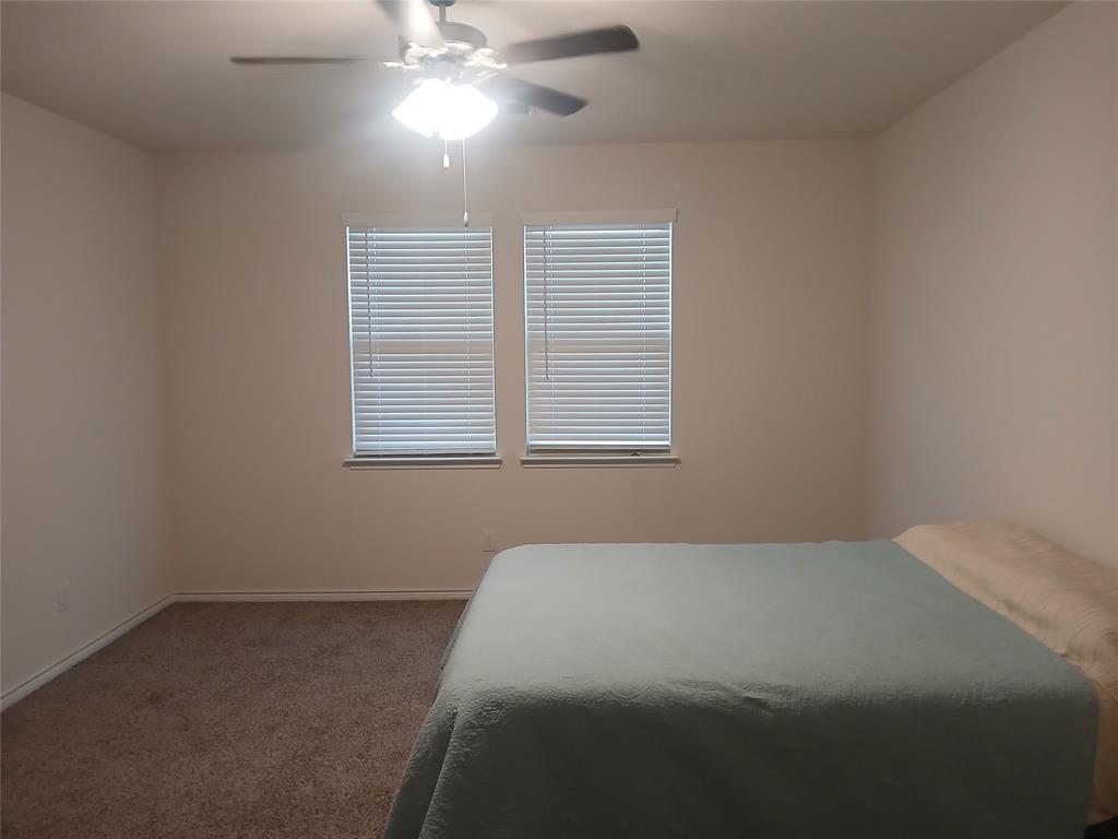 3943 Sidney Lane Property Photo 12