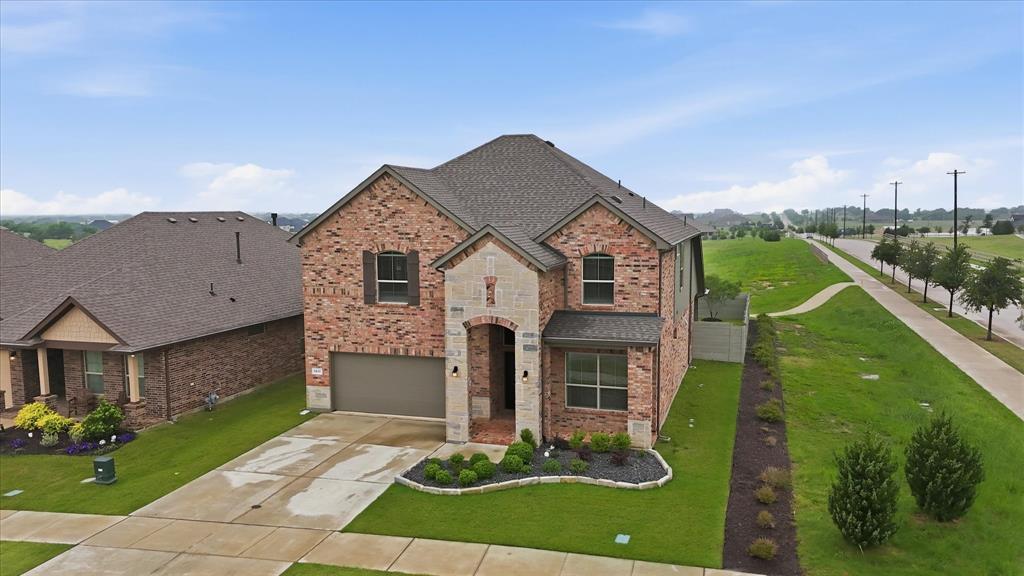 1617 Longspur Drive Property Photo 2