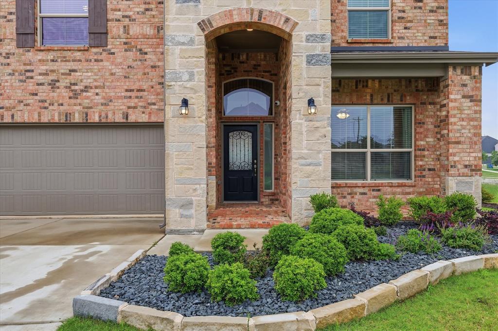 1617 Longspur Drive Property Photo 3