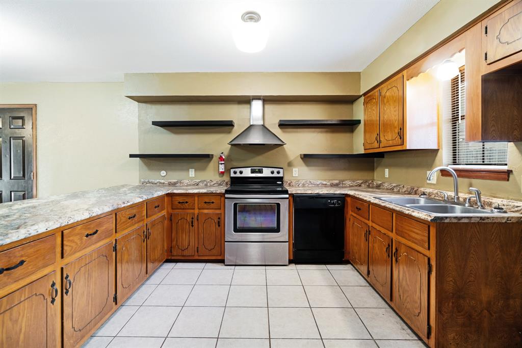 1715 Fairfax Street Property Photo 6
