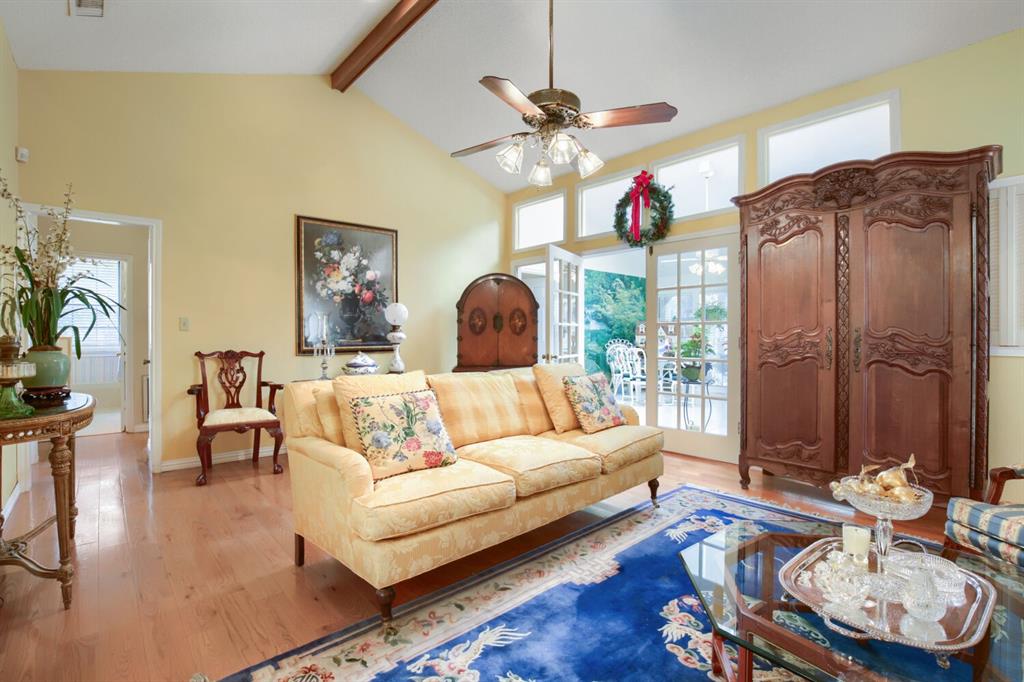1538 Highland Road Property Photo 4