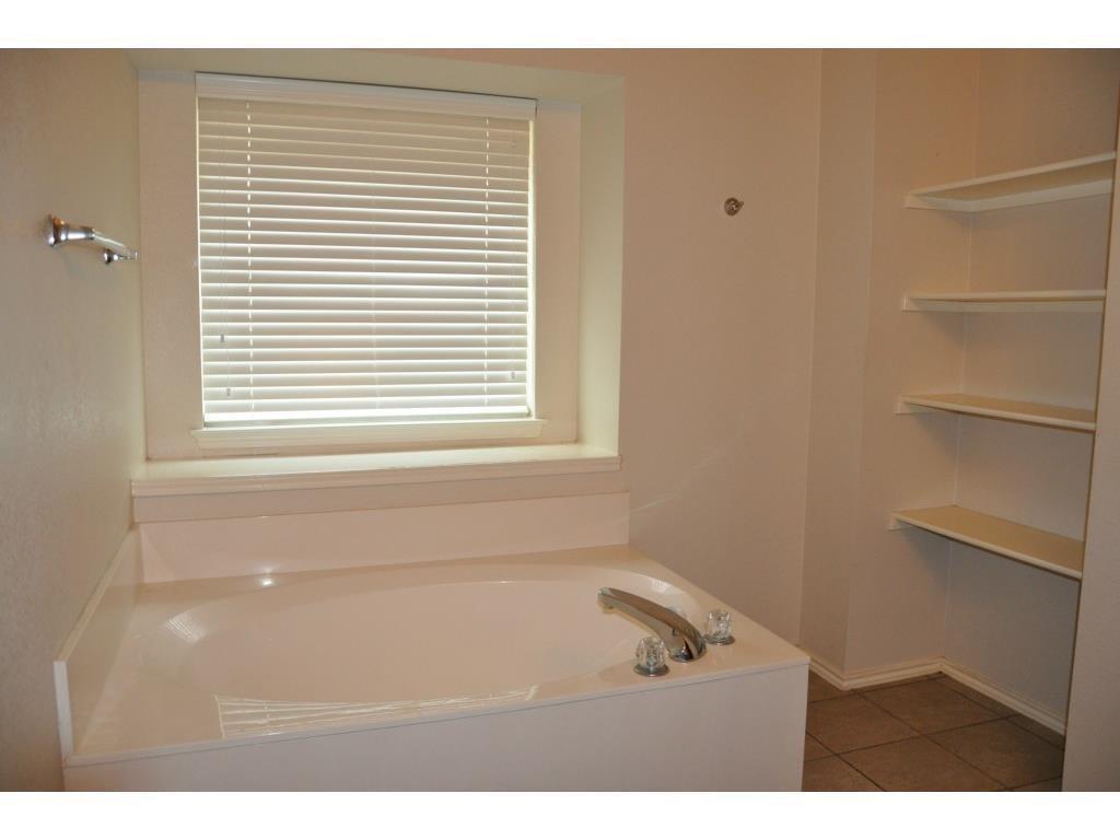 1518 Snow Trail Property Photo 15