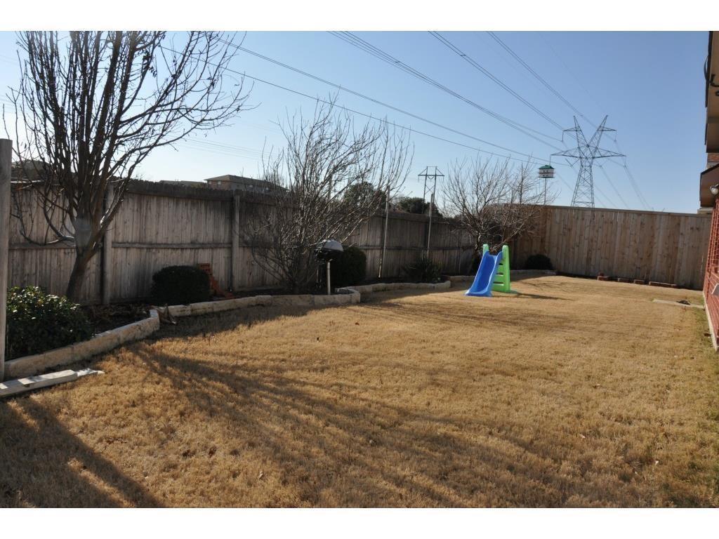 1518 Snow Trail Property Photo 24