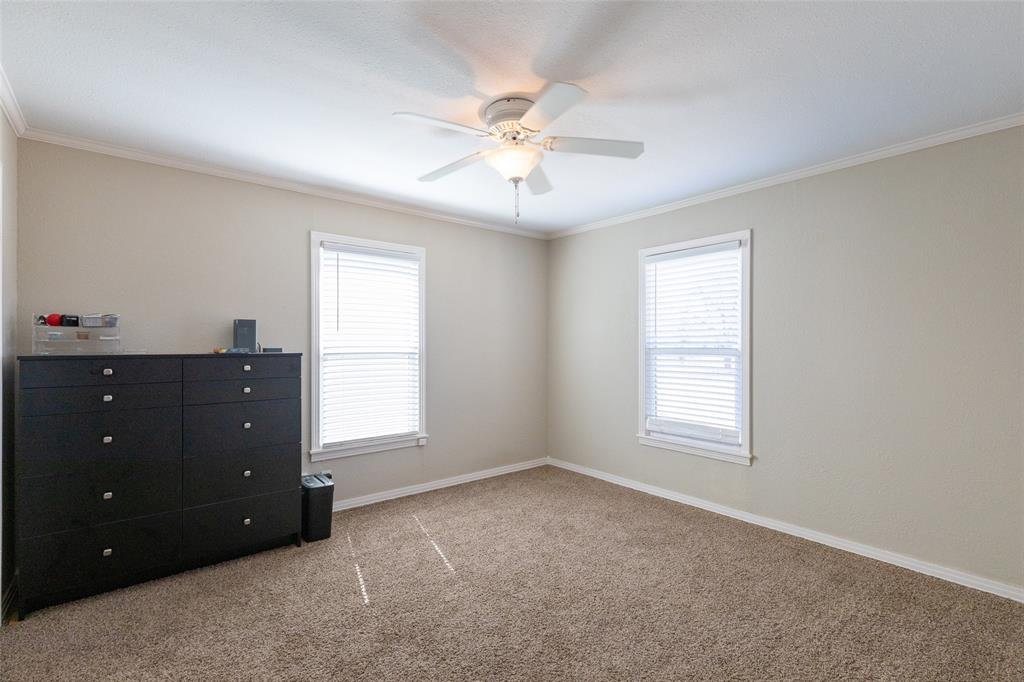221 Nw Avenue J Property Photo 19