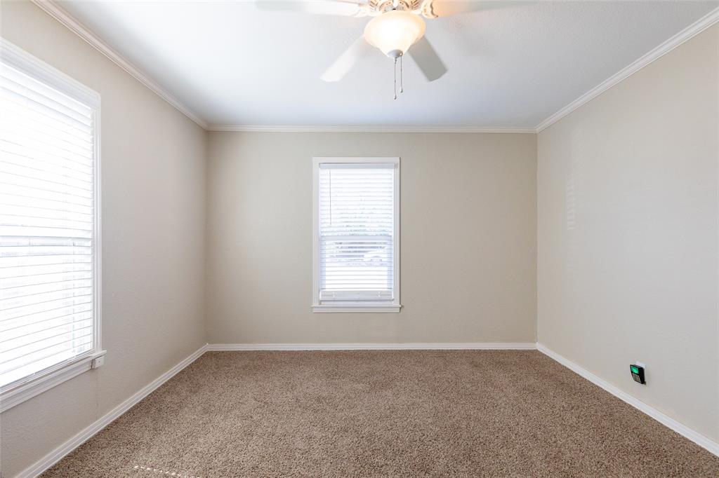 221 Nw Avenue J Property Photo 20
