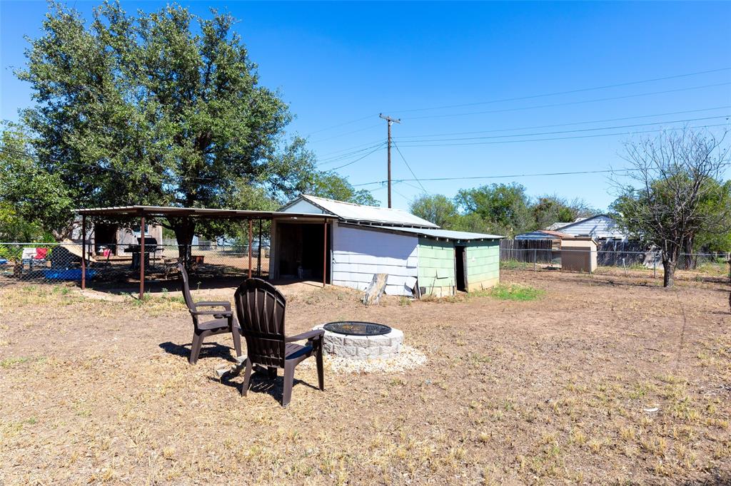 221 Nw Avenue J Property Photo 24