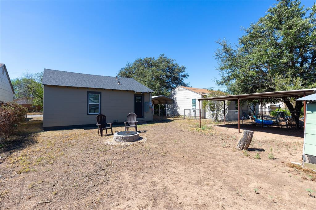 221 Nw Avenue J Property Photo 28