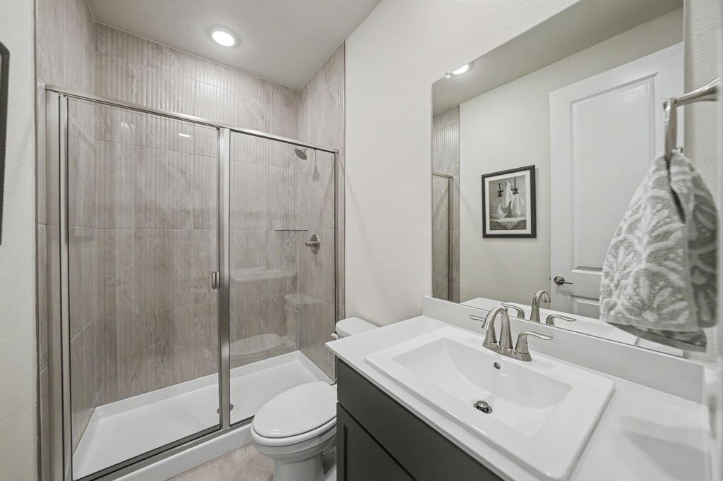 3104 Lenten Rose Lane Property Photo 12