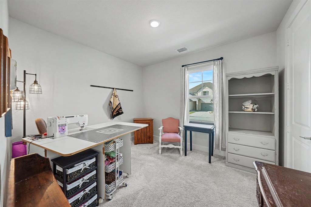 3104 Lenten Rose Lane Property Photo 13
