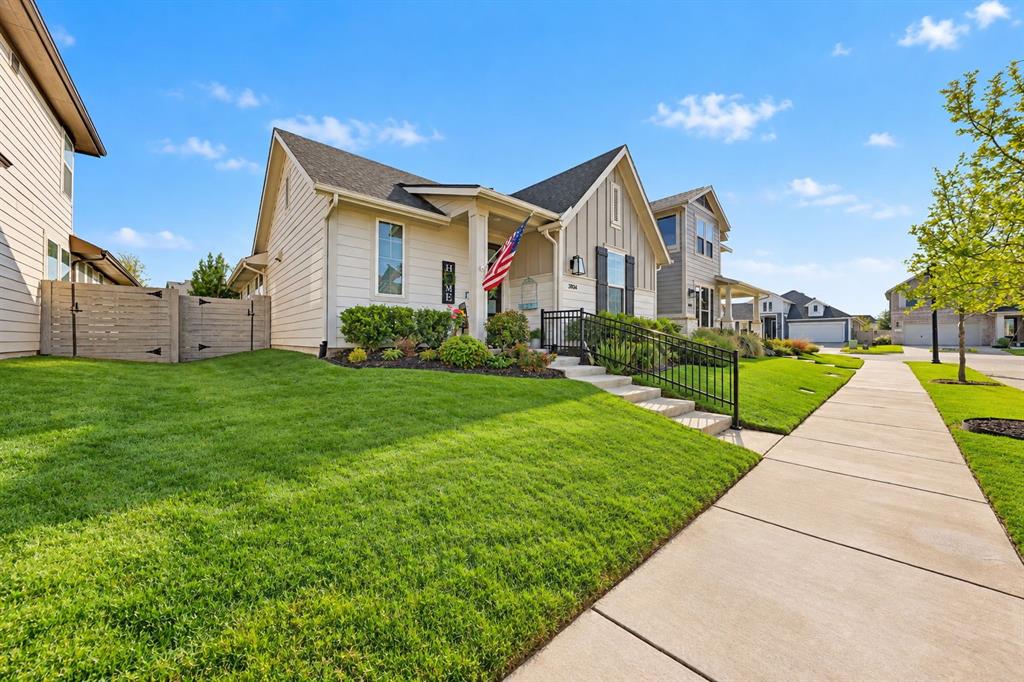3104 Lenten Rose Lane Property Photo 21