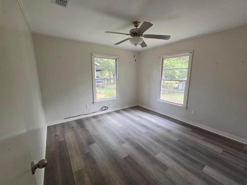 1007 N Montgomery Street Property Photo 12