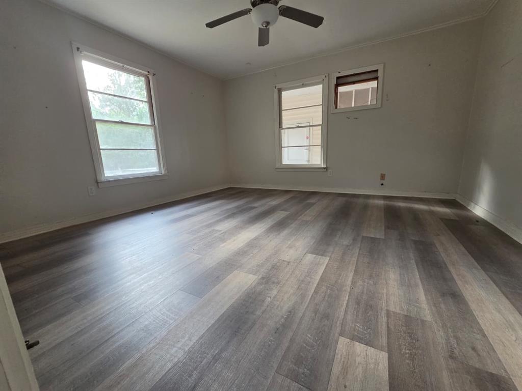 1007 N Montgomery Street Property Photo 13