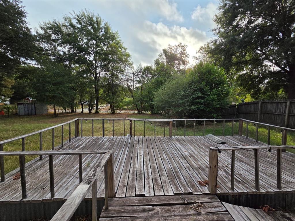 1007 N Montgomery Street Property Photo 14