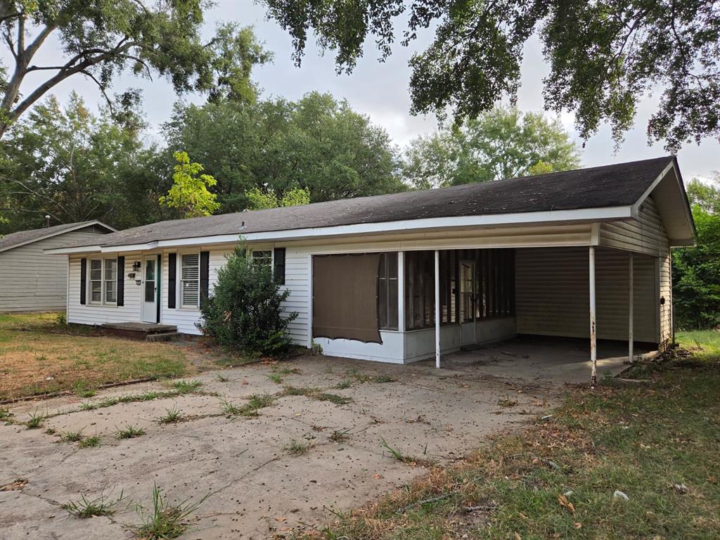1007 N Montgomery Street Property Photo 19