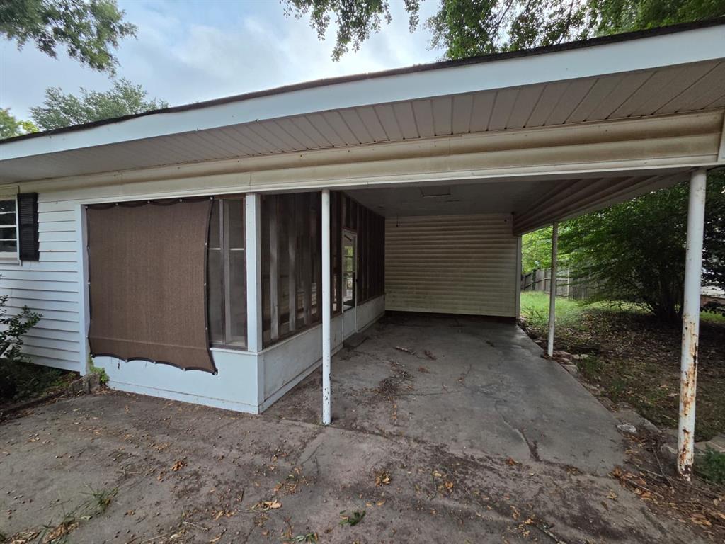 1007 N Montgomery Street Property Photo 20