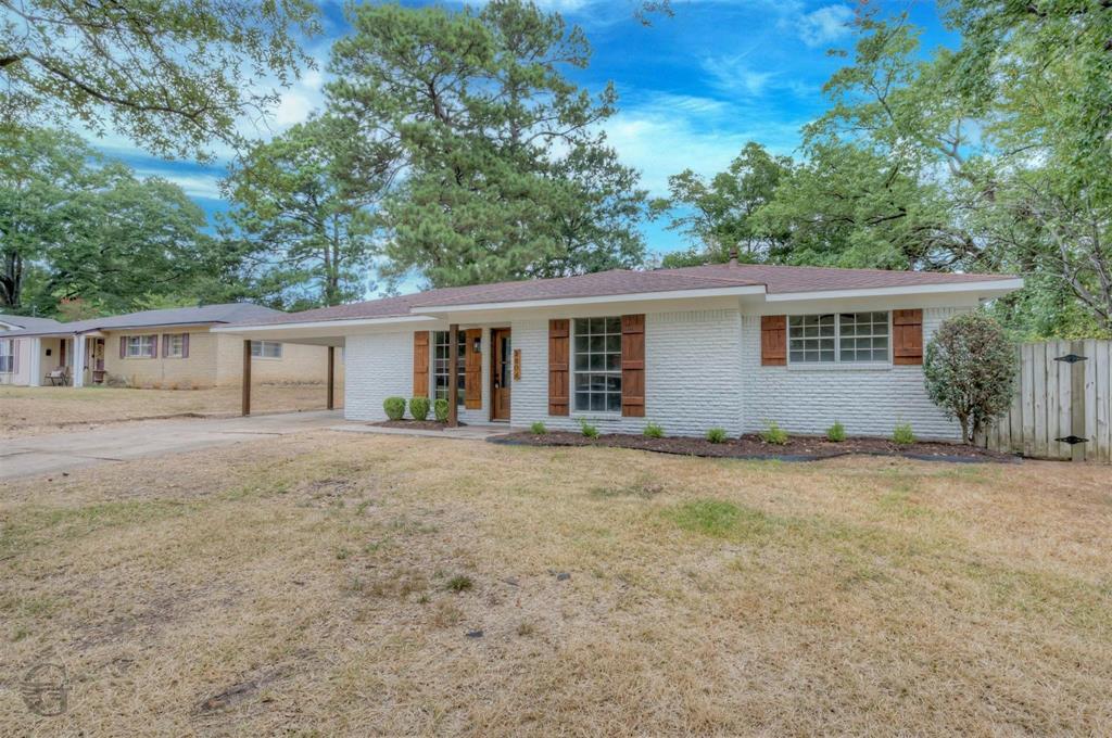 2804 Lynda Lane Property Photo 1