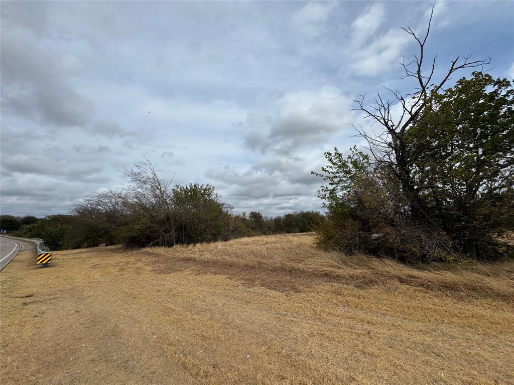 1202 Dalworth Street Property Photo 4