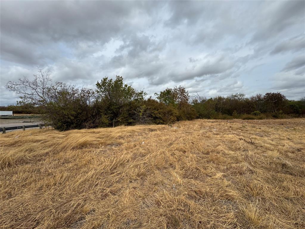 1202 Dalworth Street Property Photo 6