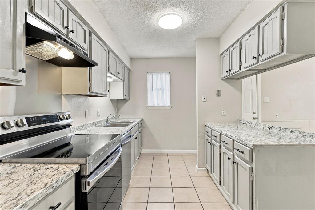 2808 S Fielder Road Property Photo 7