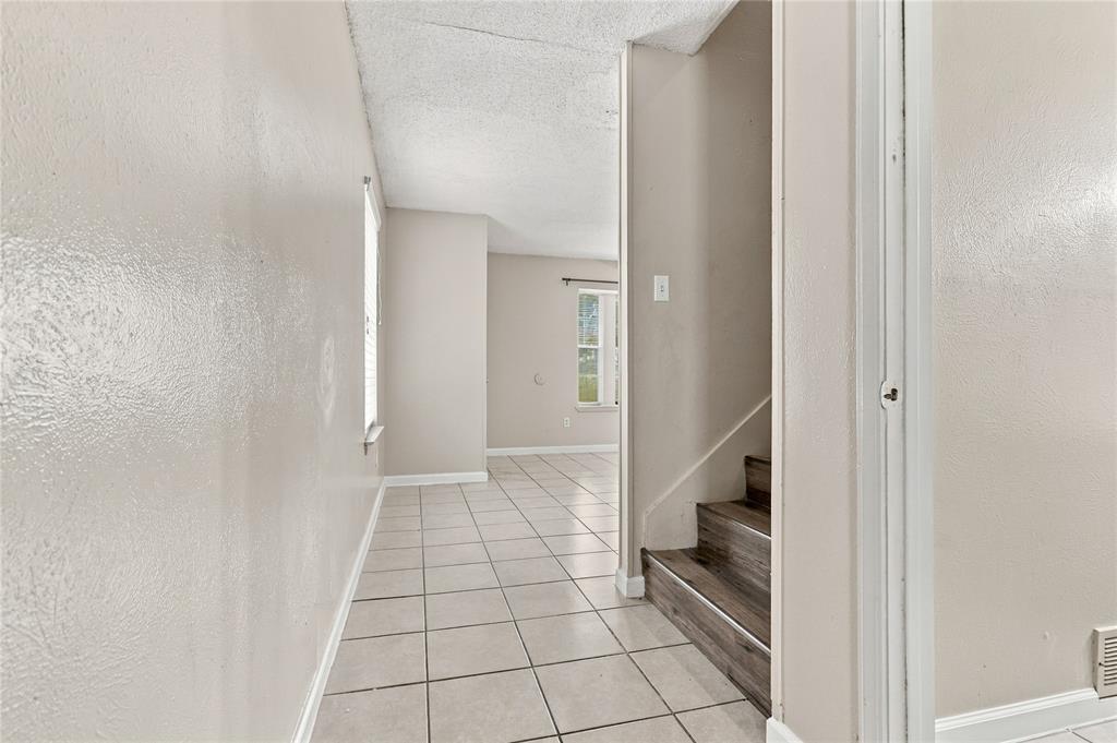 2808 S Fielder Road Property Photo 12