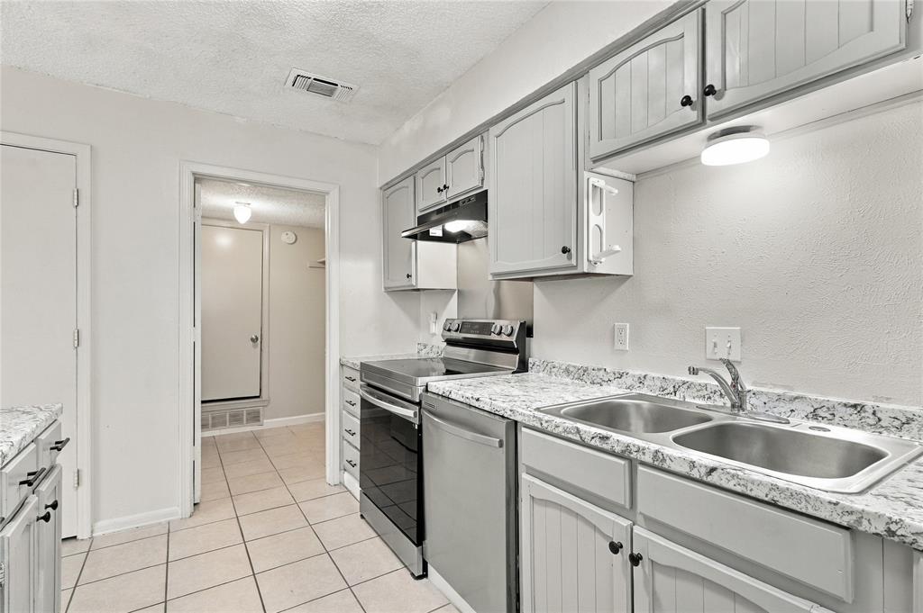 2808 S Fielder Road Property Photo 13
