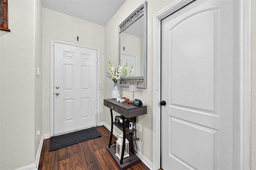 9607 Windridge Way Property Photo 4