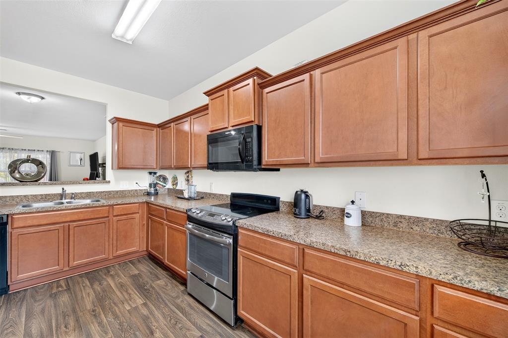 9607 Windridge Way Property Photo 6