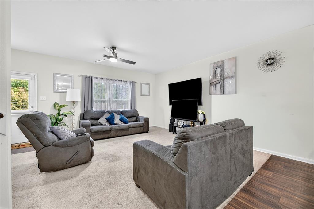 9607 Windridge Way Property Photo 12