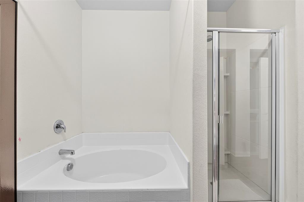 9607 Windridge Way Property Photo 18