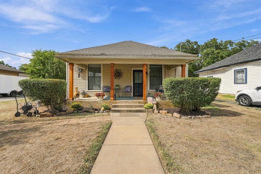 311 N Pendell Avenue Property Photo 1