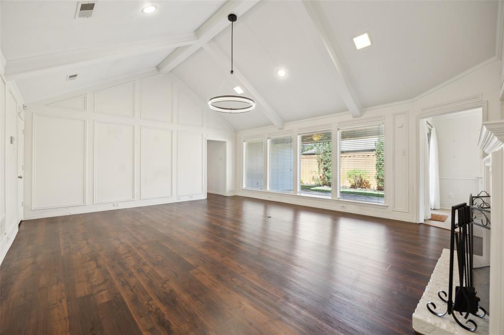 16353 Lauder Lane Property Photo 8