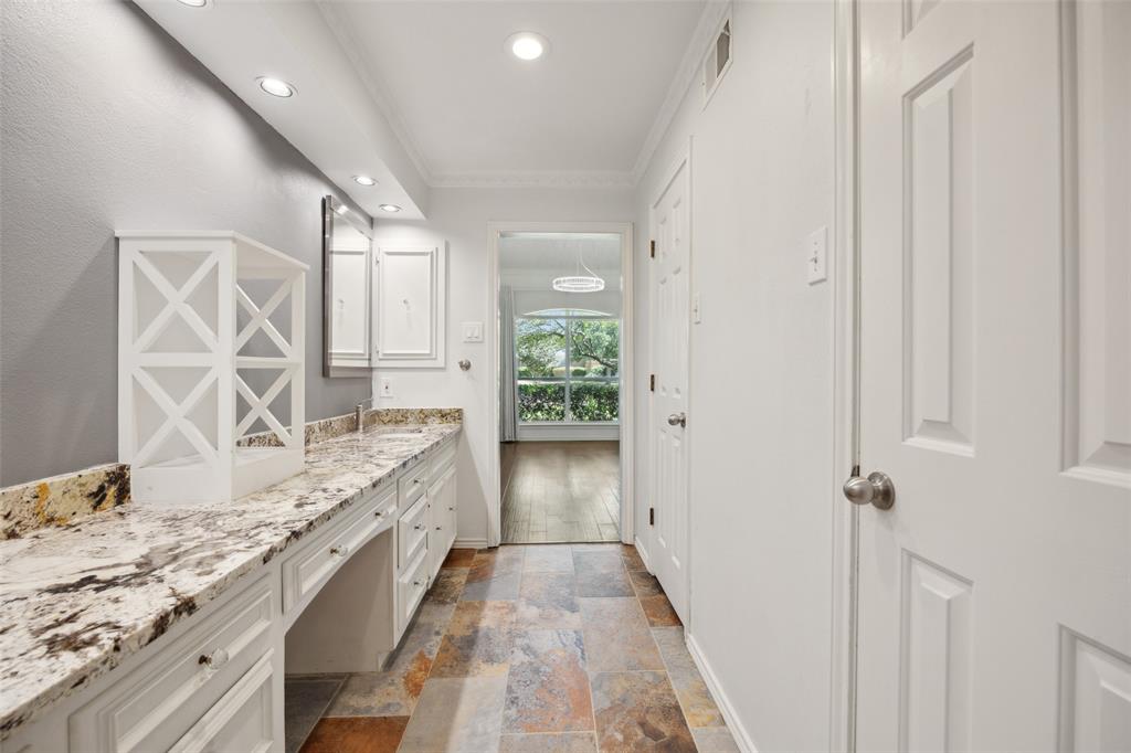 16353 Lauder Lane Property Photo 16