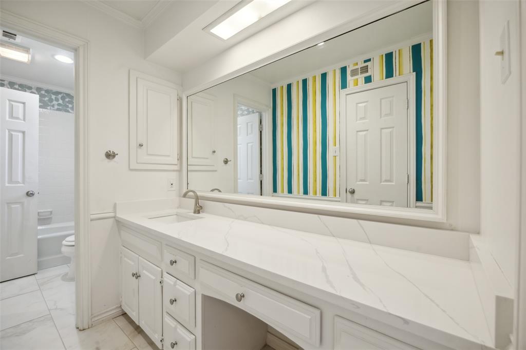 16353 Lauder Lane Property Photo 22