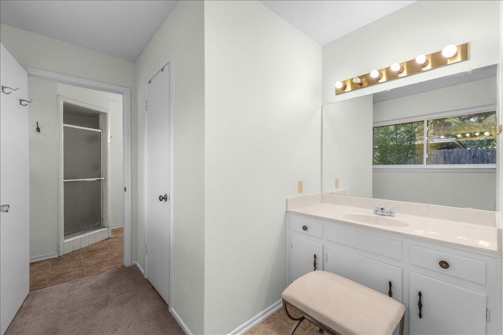 8933 Kincaid Drive Property Photo 15