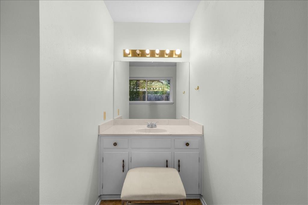 8933 Kincaid Drive Property Photo 22